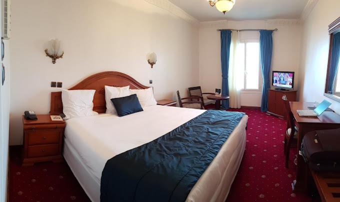 Hotel El Djazair El Mouradia Екстер'єр фото