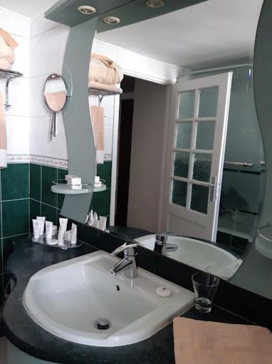 Hotel El Djazair El Mouradia Екстер'єр фото